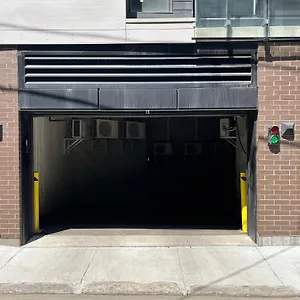 Initial / Cinéma +parking / Centre-ville De Appartement Ville de Québec